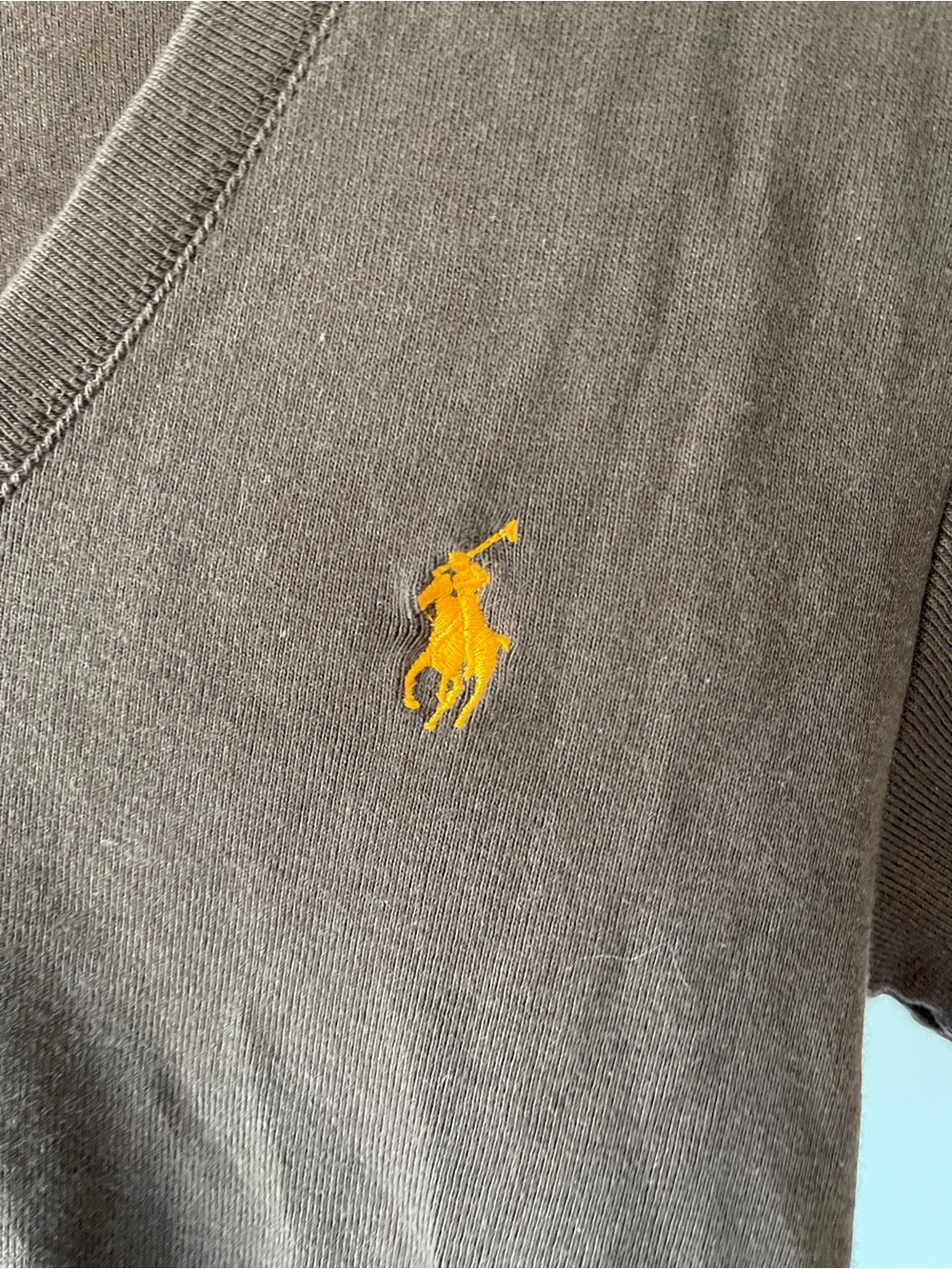 Ralph Lauren Brown V-Neck Tee Size L - Picture 3 of 4